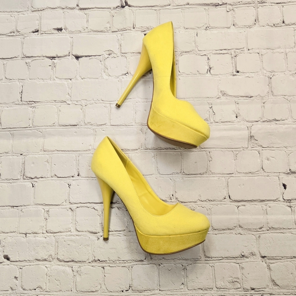 Yellow Faux Suede Platform Heels Women's Size 9